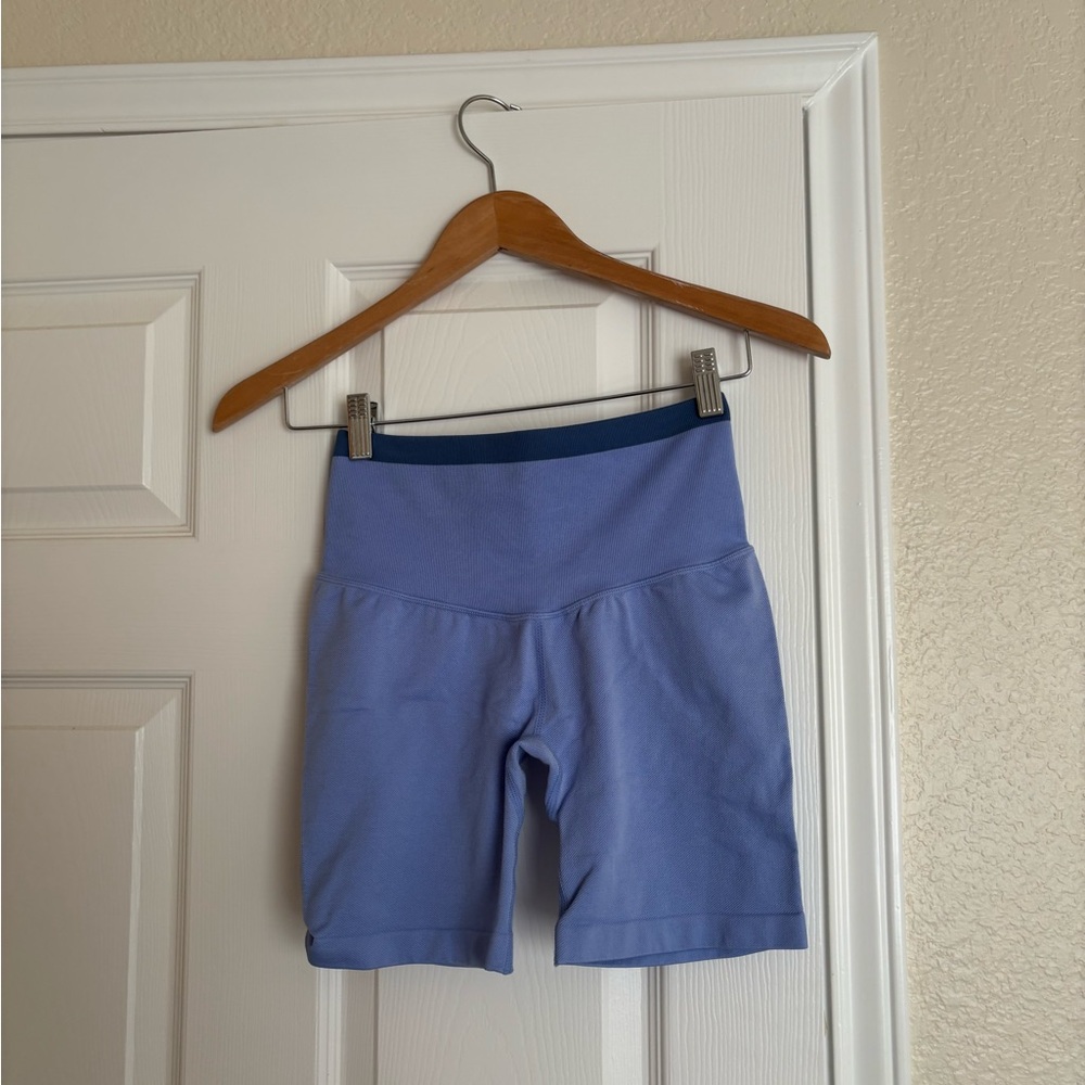 JoyLab Lavender High-Rise Bike Shorts with Dark Waistband